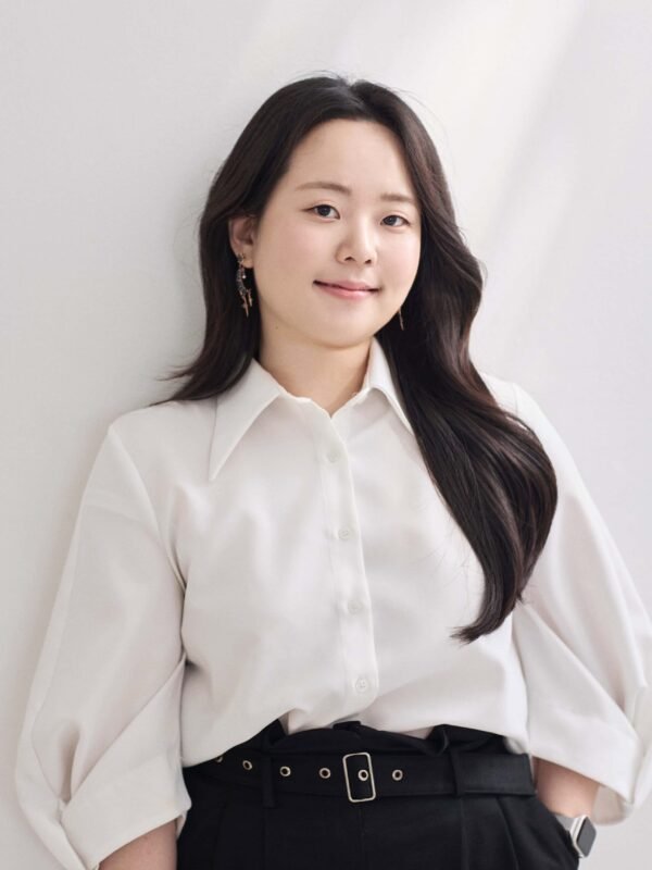 Exclusive Interview with Hanseo Jeong: The Rising Fashion Designer Behind “Wonderland”